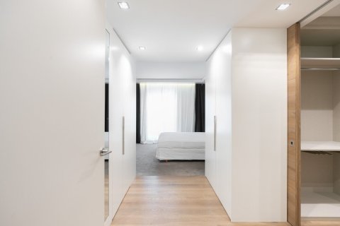 Apartament w Barcelona, Hiszpania 4 sypialnie, nr 141031 – zdjęcie 12