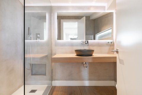 Apartament w Barcelona, Hiszpania 4 sypialnie, nr 141031 – zdjęcie 21