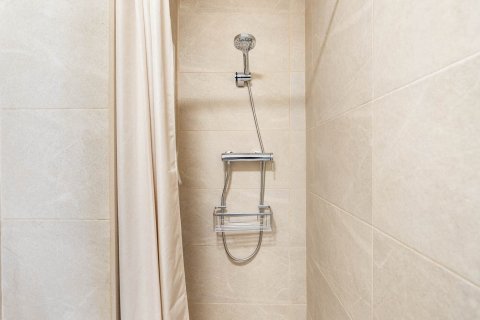 Apartamento en venta en Barcelona, España 2 dormitorios, No. 141027 - foto 14