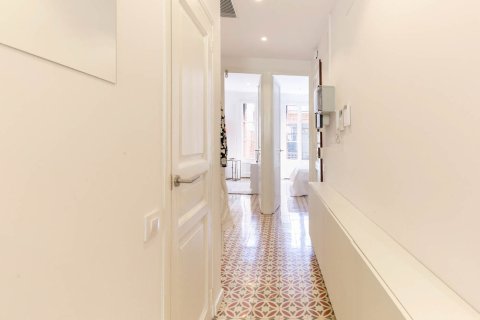 Dzīvoklis pārdošanā Barcelona, Spānijā 3 istabas, Nr. 141028 - attēls 13