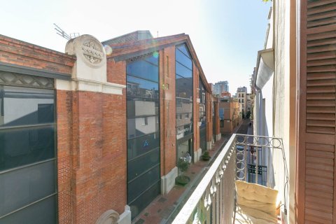 Dzīvoklis pārdošanā Barcelona, Spānijā 3 istabas, Nr. 141028 - attēls 16