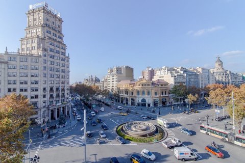 Apartment for rent in Barcelona, Spain 2 bedrooms,  No. 141029 - photo 16