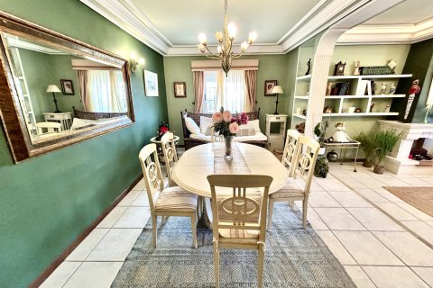 Villa till salu i La Mata, Alicante, Spanien 6 sovrum, 440 kvm. Nr. 161700 - foto 10