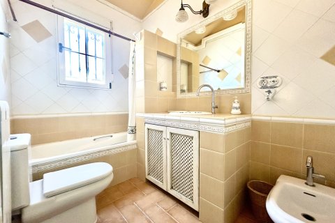 Villa till salu i La Mata, Alicante, Spanien 6 sovrum, 440 kvm. Nr. 161700 - foto 30