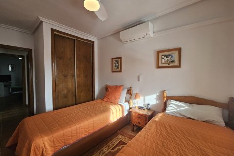 Villa for sale in La Zenia, Alicante, Spain 3 bedrooms, 90 sq.m. No. 161704 - photo 15