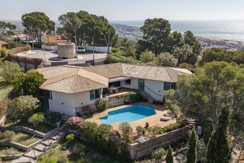 House à Castelldefels, Barcelona, Espagne 4 chambres, 351 m2 No. 167345