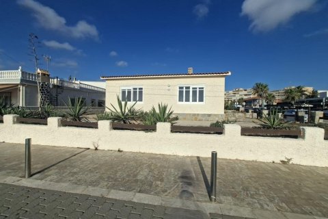 Townhouse for sale in Torrevieja, Alicante, Spain 3 bedrooms, 113 sq.m. No. 194887 - photo 15