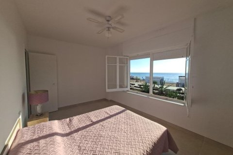 Townhouse for sale in Torrevieja, Alicante, Spain 3 bedrooms, 113 sq.m. No. 194887 - photo 7