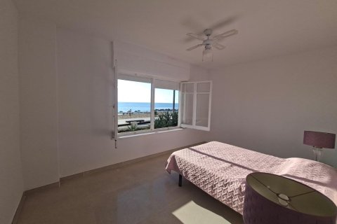Townhouse for sale in Torrevieja, Alicante, Spain 3 bedrooms, 113 sq.m. No. 194887 - photo 6