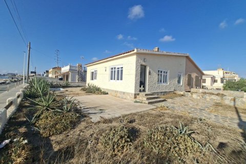Townhouse for sale in Torrevieja, Alicante, Spain 3 bedrooms, 113 sq.m. No. 194887 - photo 3