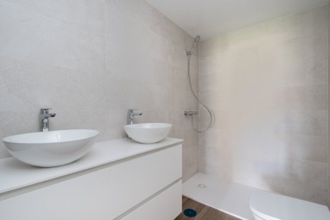 Продажа квартиры в Мадрид, Испания 2 спальни, 138.2м2 №119629 - фото 16
