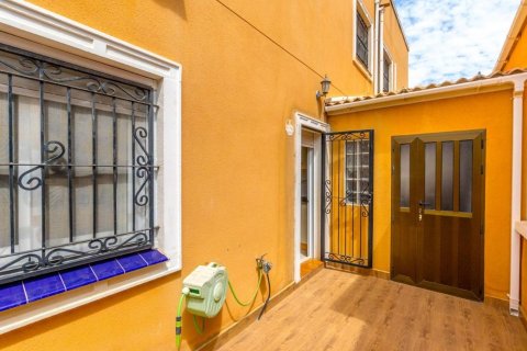 Radhus till salu i Alicante, Spanien 3 sovrum, 73 kvm. Nr. 145451 - foto 22