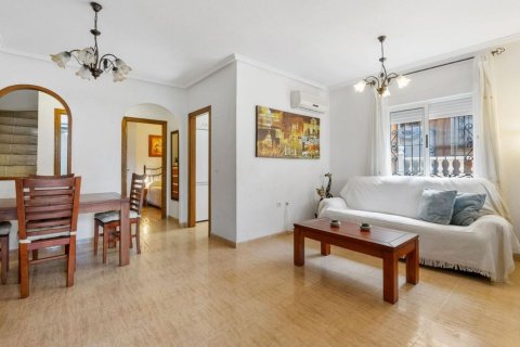 Radhus till salu i Alicante, Spanien 3 sovrum, 73 kvm. Nr. 145451 - foto 2