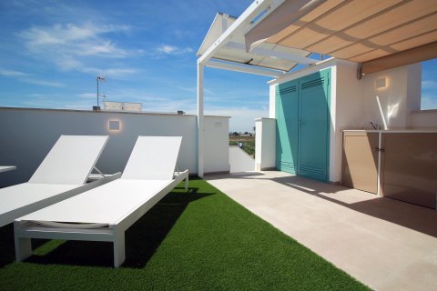 Bungalowi myytävänä Pilar de la Horadada, Alicante, Espanja, 3 makuuhuonetta, 78 m2 No. 135306 - kuva 3
