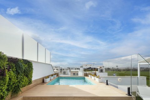 Bungalowi myytävänä Pilar de la Horadada, Alicante, Espanja, 3 makuuhuonetta, 78 m2 No. 135306 - kuva 2
