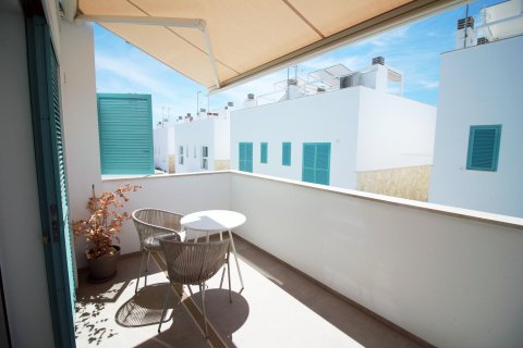 Bungalowi myytävänä Pilar de la Horadada, Alicante, Espanja, 3 makuuhuonetta, 78 m2 No. 135306 - kuva 26