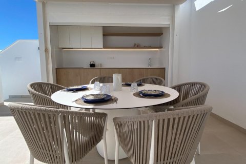 Bungalow for sale Pilar de la Horadada, Alicante, Spain 3 bedrooms, 87 sq.m. No. 135301 - photo 8