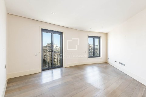 Apartamento en venta en Barcelona, España 3 dormitorios, 160 m2 No. 150623 - foto 16