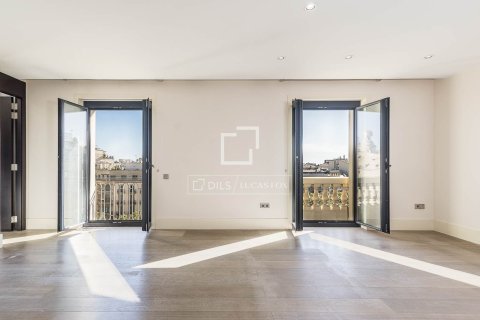 Apartamento en venta en Barcelona, España 3 dormitorios, 160 m2 No. 150623 - foto 8