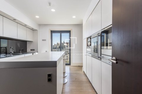 Apartamento en venta en Barcelona, España 3 dormitorios, 160 m2 No. 150623 - foto 11