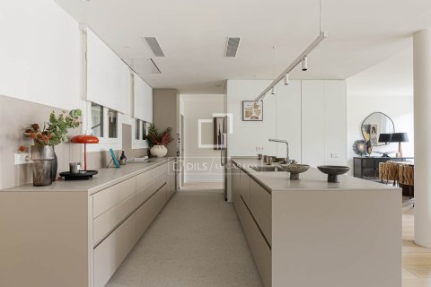 Apartment à vendre à Barcelona, Espagne, 2 chambres, 135 m2 No. 150626 - photo 20