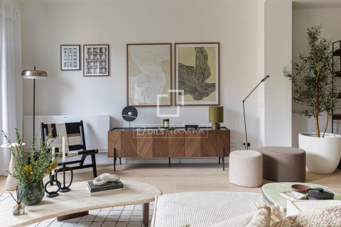 Apartment à vendre à Barcelona, Espagne, 2 chambres, 135 m2 No. 150626 - photo 2