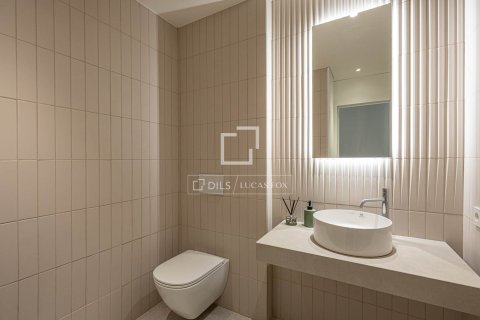 Apartment à vendre à Barcelona, Espagne, 2 chambres, 135 m2 No. 150626 - photo 30