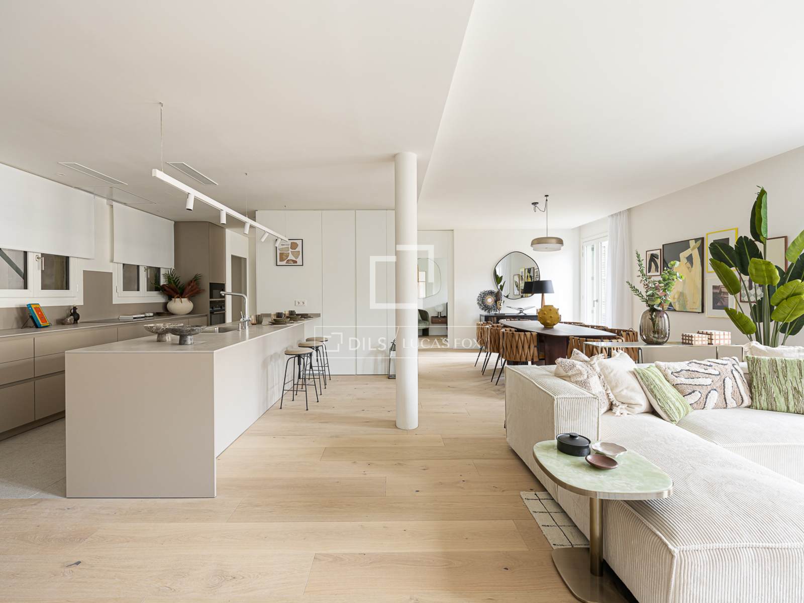 Wohnung in Barcelona, Spanien 2 Schlafzimmer, 135 m2 Nr. 150626
