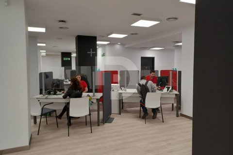 Oficina en L'Eixample, Barcelona, España 990 m2 No. 154879