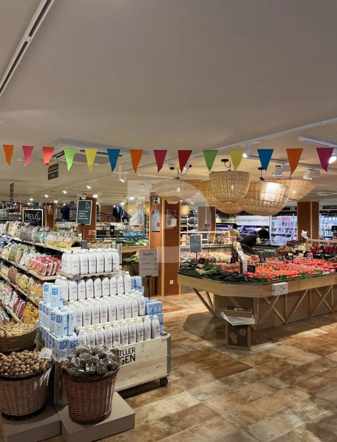 Retail store in Spagna 636 mq. N° 154873