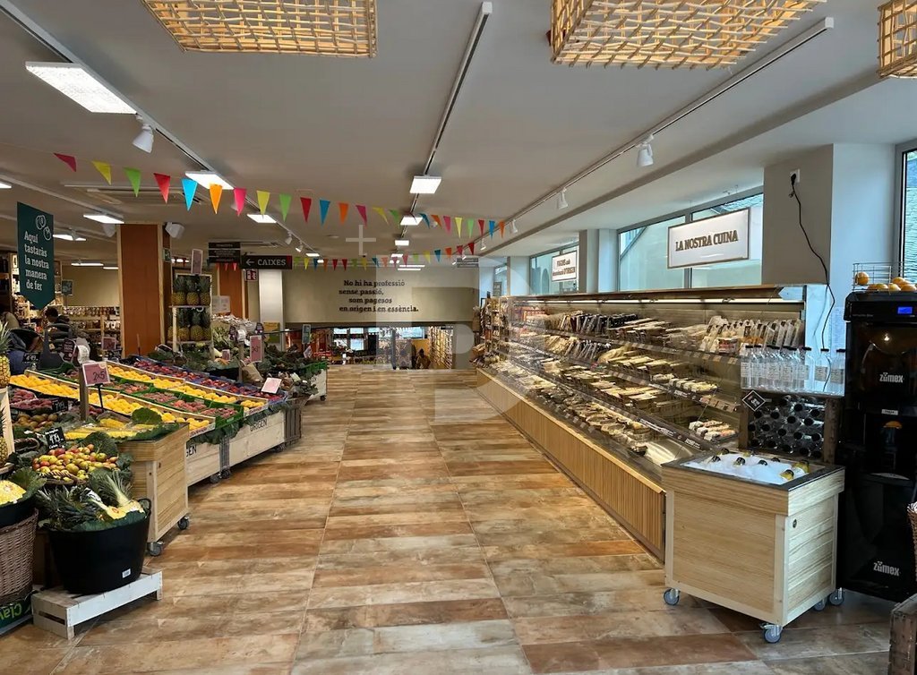 Retail store in Spagna 636 mq. N° 154873
