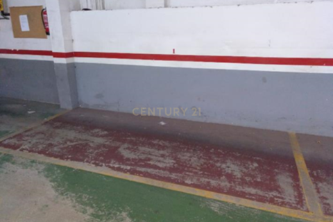 Autotallit myytävänä Sant Vicenc Dels Horts, Barcelona, Espanja , 17 m2 No. 186569 - kuva 4
