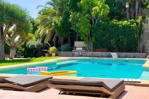 Villa for sale in La Pedrera, Alicante, Spain 4 bedrooms, 647 sq.m. No. 177795 - photo 7