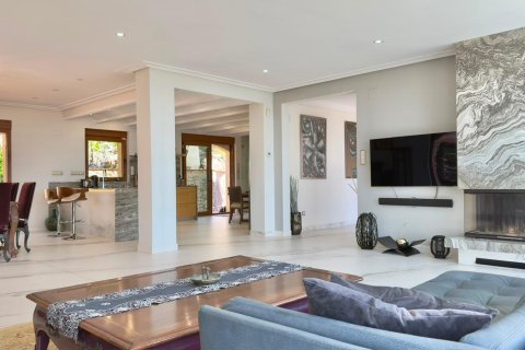 Villa for sale in La Pedrera, Alicante, Spain 4 bedrooms, 647 sq.m. No. 177795 - photo 16