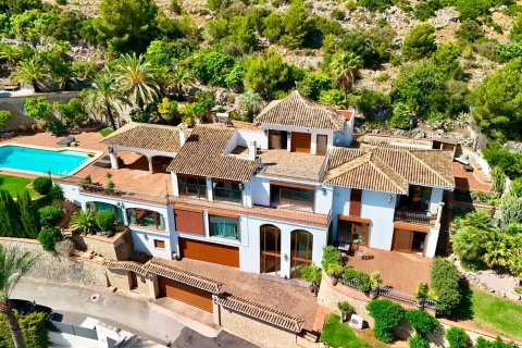 Villa for sale in La Pedrera, Alicante, Spain 4 bedrooms, 647 sq.m. No. 177795 - photo 2