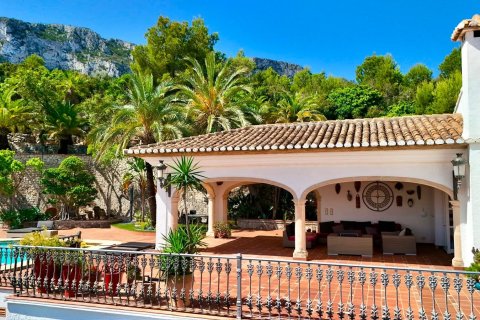 Villa for sale in La Pedrera, Alicante, Spain 4 bedrooms, 647 sq.m. No. 177795 - photo 5