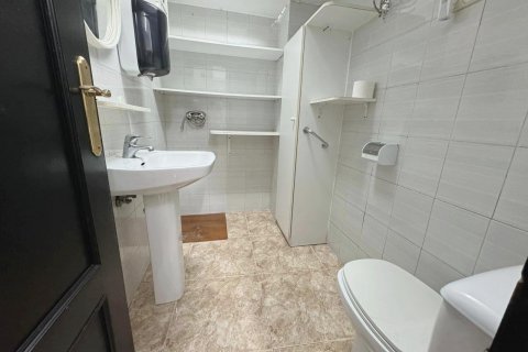 Liikekiinteistö myytävänä Guardamar del Segura, Alicante, Espanja , 117 m2 No. 113227 - kuva 3