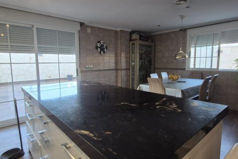 Casa in vendita Torrevieja, Alicante, Spagna 5 camere da letto, 290 mq. N° 113224 - foto 16