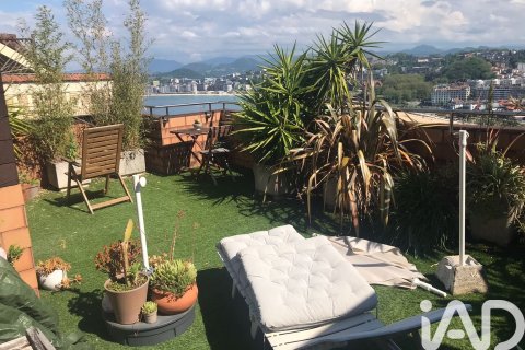 Huoneisto vuokrattavana Donostia-San Sebastian, Gipuzkoa, Espanja, 3 makuuhuonetta, 130 m2 No. 187581 - kuva 2