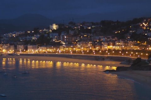 Huoneisto vuokrattavana Donostia-San Sebastian, Gipuzkoa, Espanja, 3 makuuhuonetta, 130 m2 No. 187581 - kuva 12
