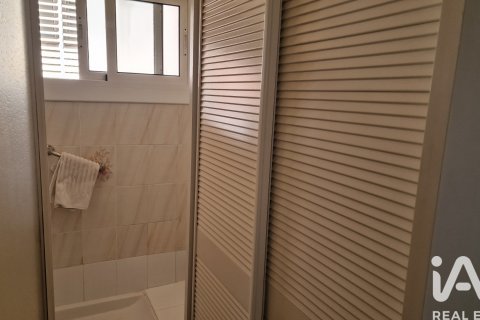 Huoneisto vuokrattavana Barcelona, Espanja, 2 makuuhuonetta, 75 m2 No. 187583 - kuva 9