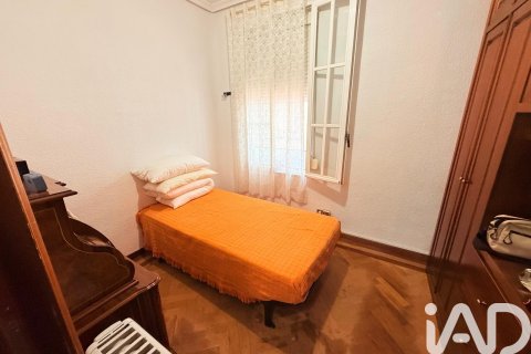 Huoneisto vuokrattavana Madrid, Espanja, 2 makuuhuonetta, 68 m2 No. 187580 - kuva 2