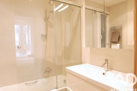 Huoneisto vuokrattavana Donostia-San Sebastian, Gipuzkoa, Espanja, 2 makuuhuonetta, 86 m2 No. 187582 - kuva 5