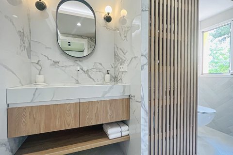 Bliźniak w Santa Ponsa, Mallorca, Hiszpania 3 sypialnie, 198 mkw. nr 143930 – zdjęcie 17