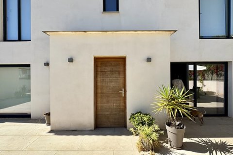 Villa à vendre à Palmanova, Mallorca, Espagne, 5 chambres, 183 m2 No. 143929 - photo 4