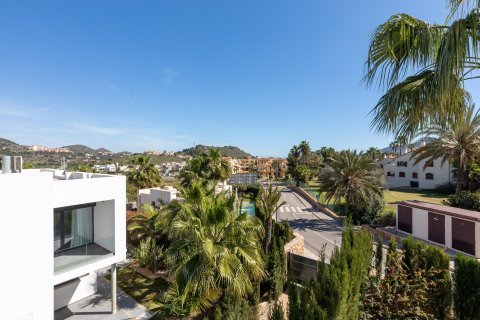 Villa en venta La Manga Club, Murcia, España 4 dormitorios, 248 m2 No. 133689 - foto 2