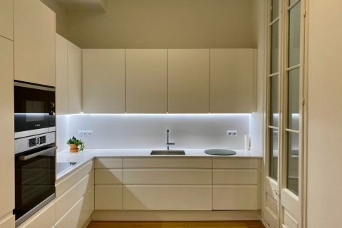 Apartament w Barcelona, Hiszpania 3 sypialnie, 125 mkw. nr 161319 – zdjęcie 4