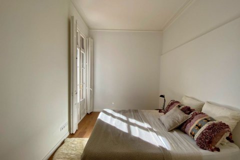 Apartament w Barcelona, Hiszpania 3 sypialnie, 125 mkw. nr 161319 – zdjęcie 10