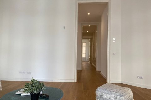 Apartament w Barcelona, Hiszpania 3 sypialnie, 125 mkw. nr 161319 – zdjęcie 18