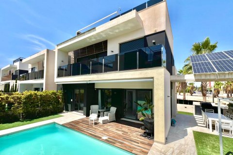 Villa in Cabo Roig, Alicante, Spanien 4 Schlafzimmer, 271 m2 Nr. 161315